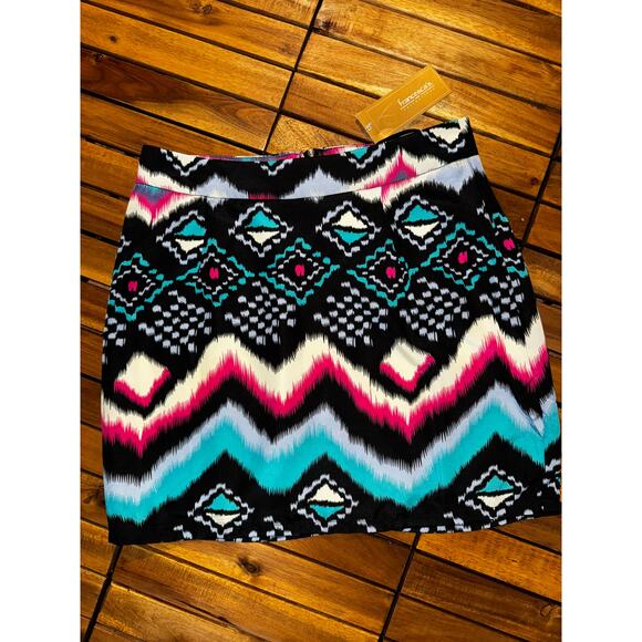 Francesca's Annabelle Tribal Pattern Skirt size Small new - Picture 3 of 7